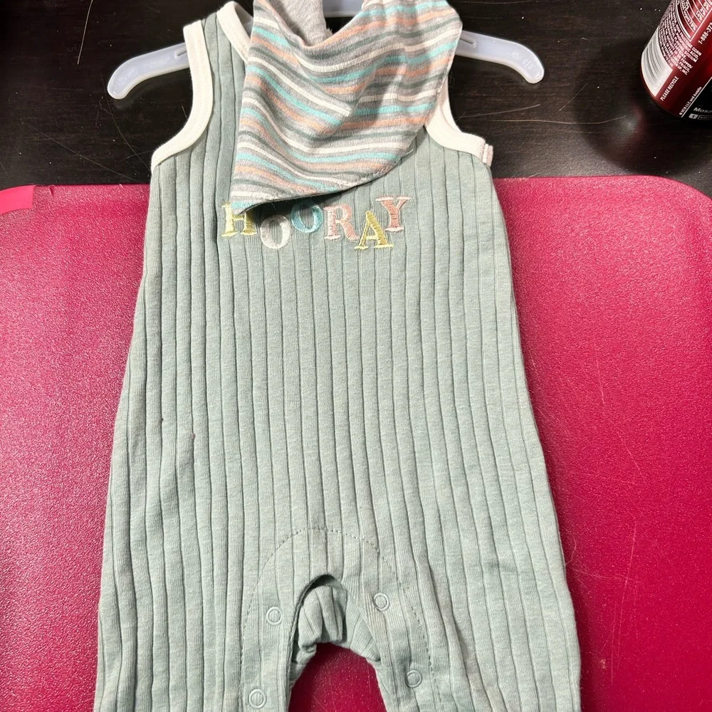Hop Outfit 0-3 Months‎ New